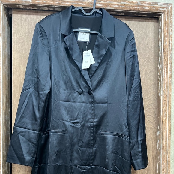 Abercrombie & Fitch Dresses & Skirts - Abercrombie & Fitch Jacket Dress